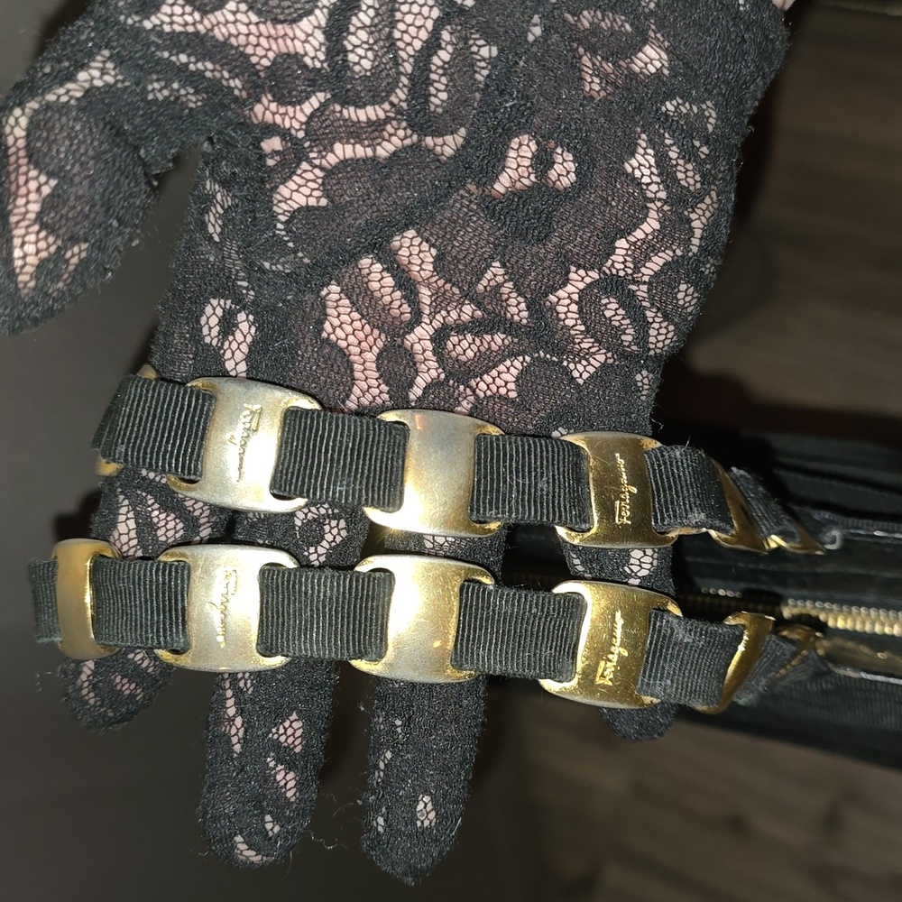 Salvatore Ferragamo Chain-Link Handle Bag - Picture 7 of 13